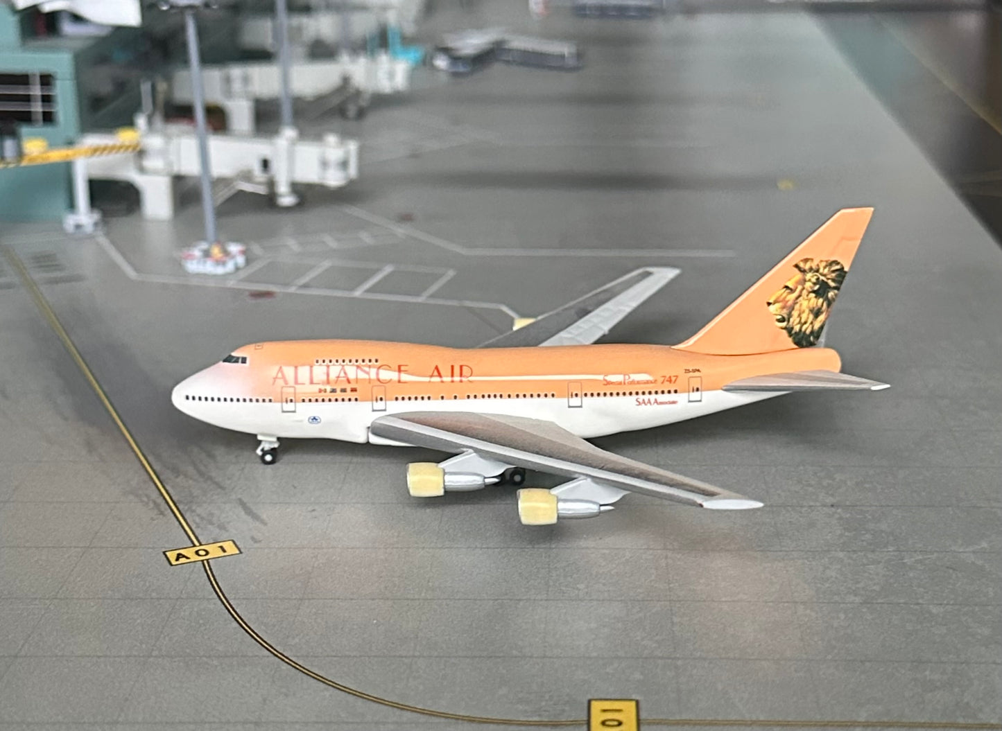 1:500 Alliance Air B747SP Herpa Wings