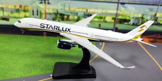 Pre-order 1:400 Starlux A350-900 detachable gear Aviation 400