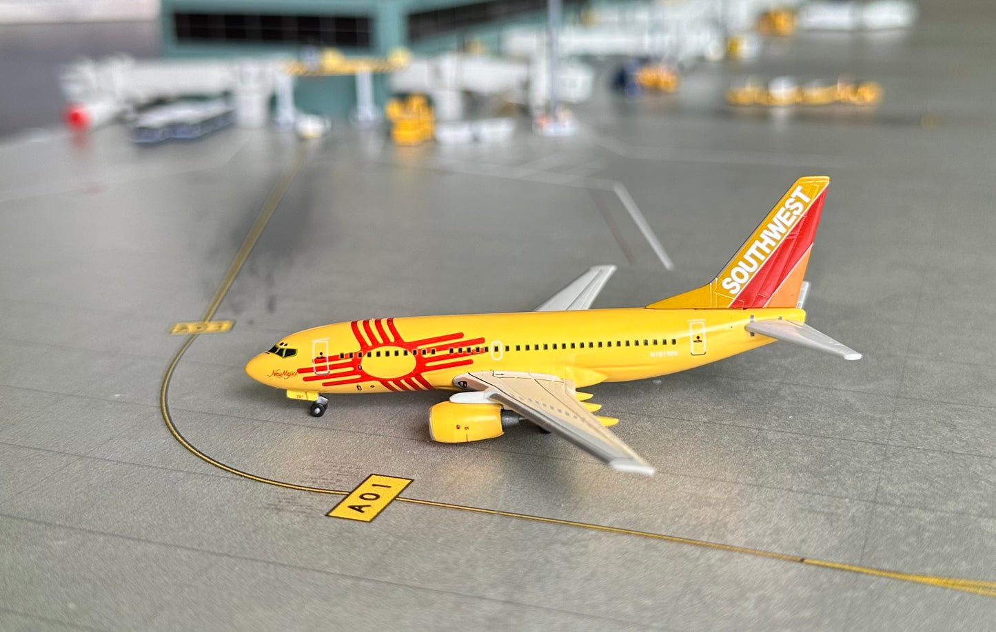 1:400 Southwest Airlines B737-700 "New Mexico One" Dragon Wings