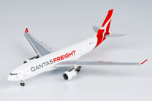 1:400 Qantas Freight A330-200P2F NG Models