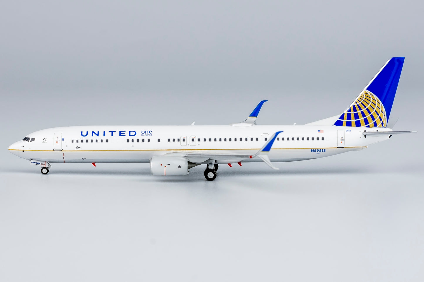 1:400 United Airlines B737-900ER "CO-UA merged livery; with scimitar winglets; with one hundred title" NG Models