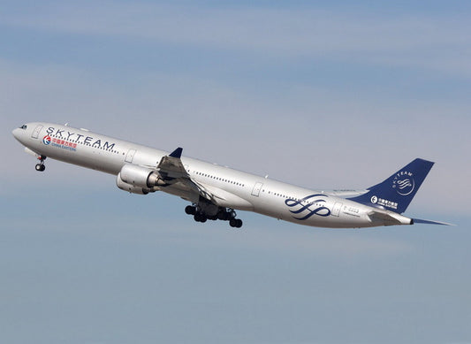 Pre-order 1:400 China Eastern Airlines A340-600 "Skyteam" Phoenix Models