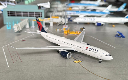 1:400 Delta Air Lines A330-900 New magnetic detachable landing gear Aviation 400