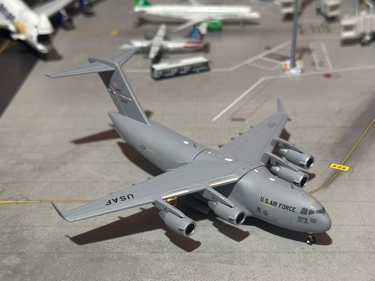 1:400 U.S. Air Force C-17A Globemaster "Wright-Patterson Air Force Base" Gemini Macs