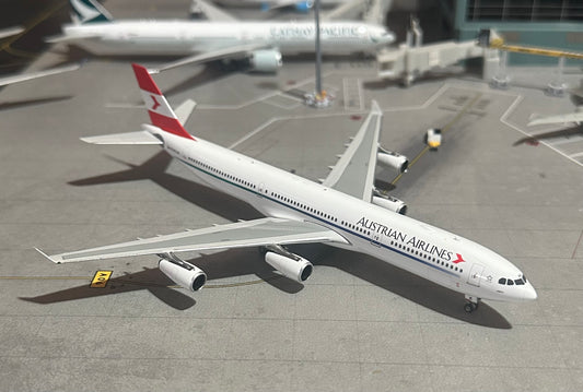 1:400 Austrian Airlines A340-300 Phoenix Models