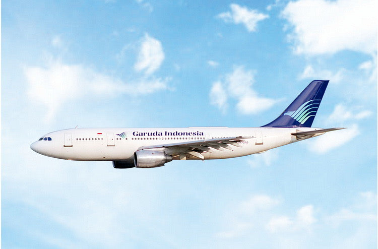 Pre-order 1:400 Garuda Indonesia A300B4-220 “Visit Indonesia 1991” PK-GAG Phoenix Models