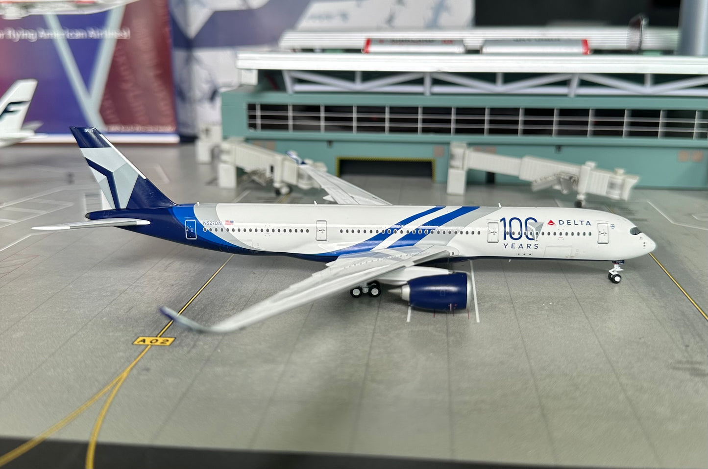 1:400 Delta Air Lines A350-900 “100th Anniversary Livery” Pandamodel