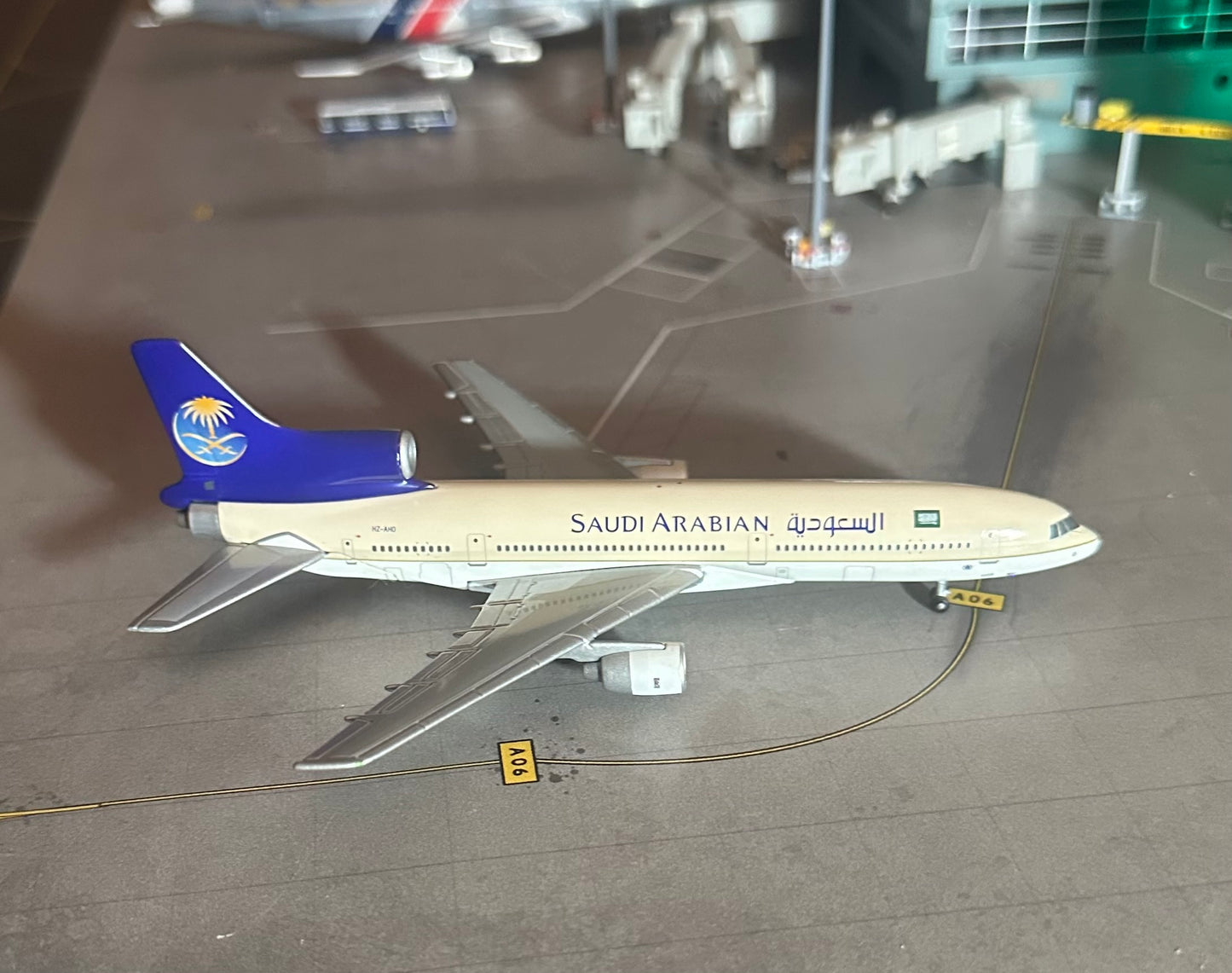 1:400 Saudi Arabian Airlines Lockheed L-1011-300 Gemini Jets