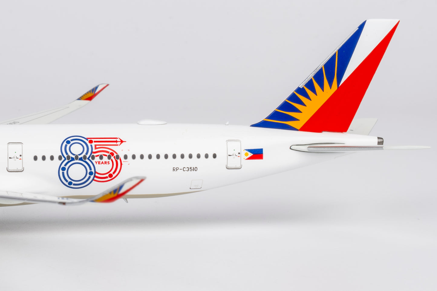 1:400 Philippines Airlines A350-1000 NG Models Ultimate Collection
