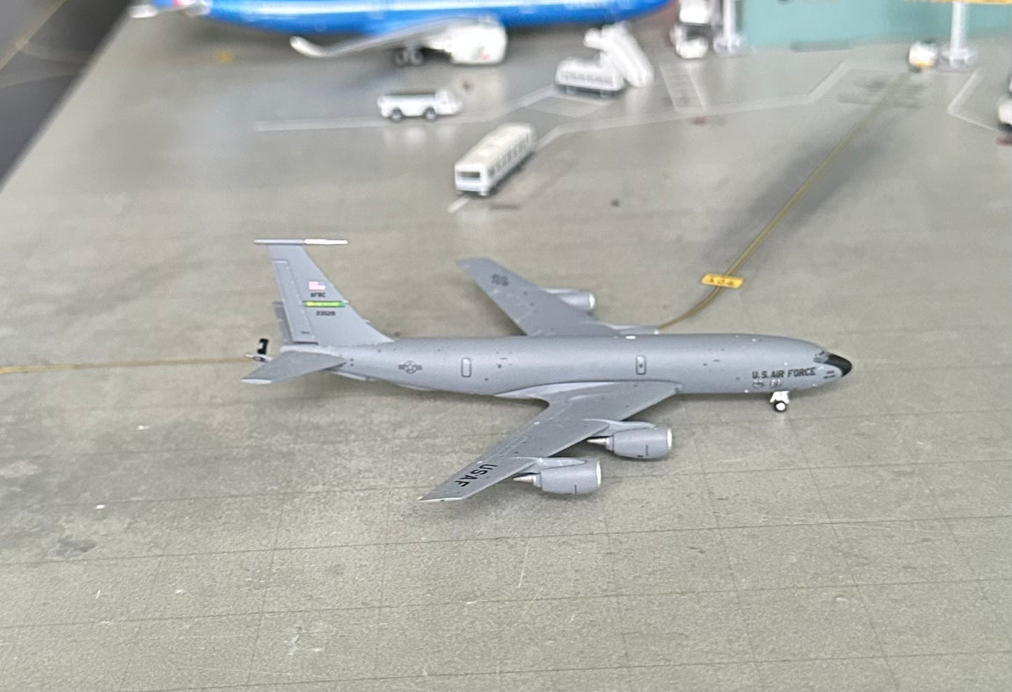 1:400 U.S Air Force Boeing KC-135 “First in Flight” Gemini Macs