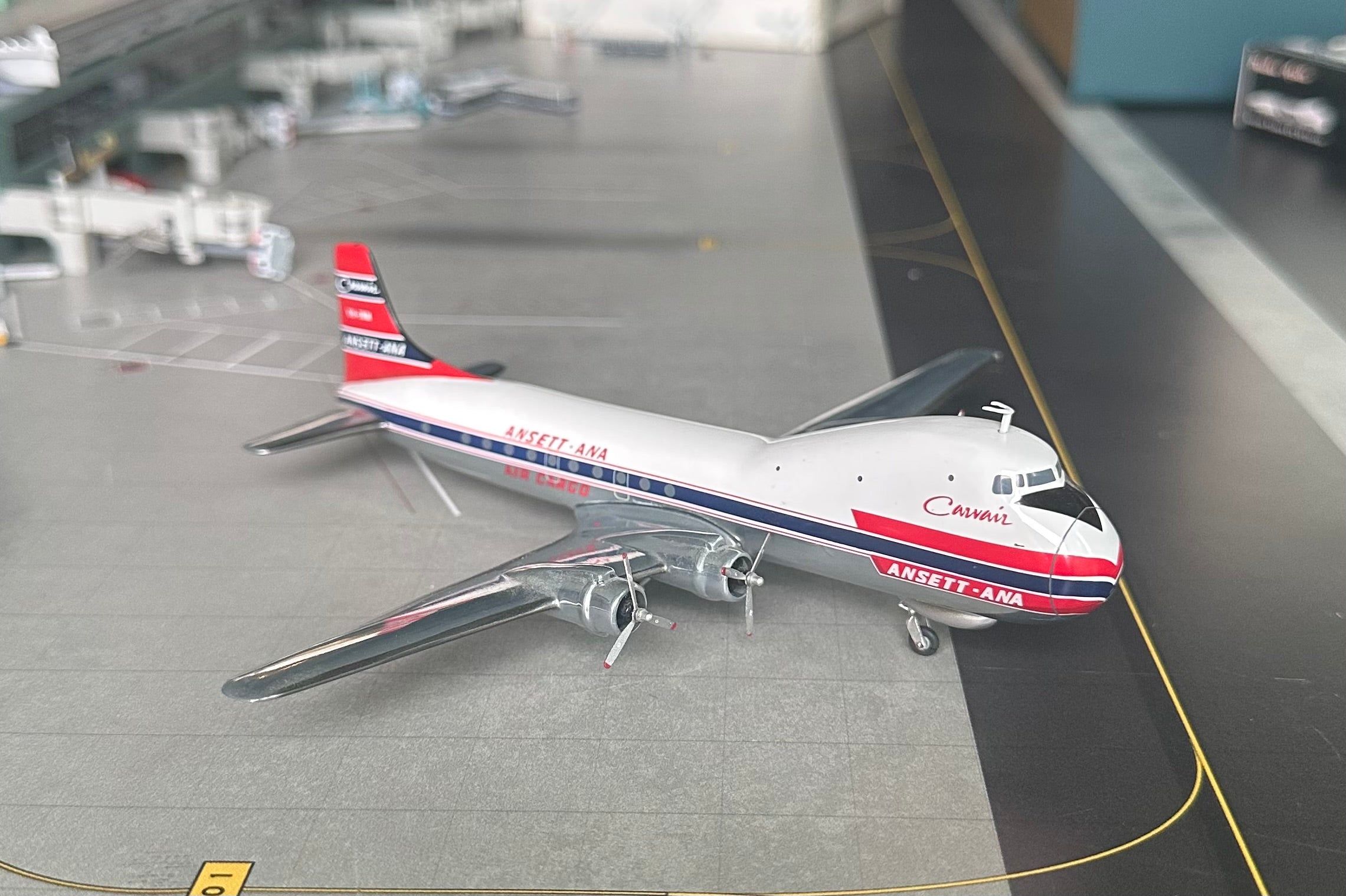 1:200 Ansett-ana Air Cargo Aviation Traders Atl-98 Carvair Phoenix Mod 