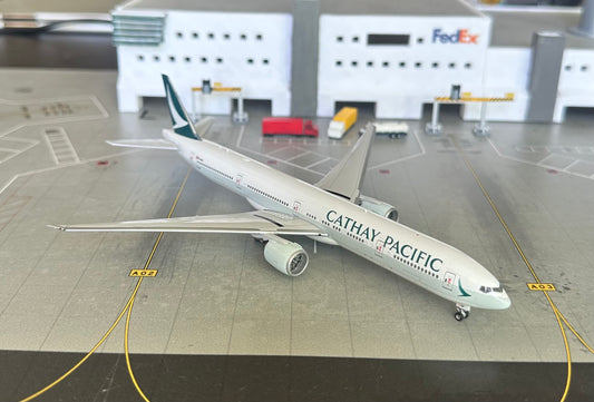1:400 Cathay Pacific B777-300ER L-KQF Phoenix Models