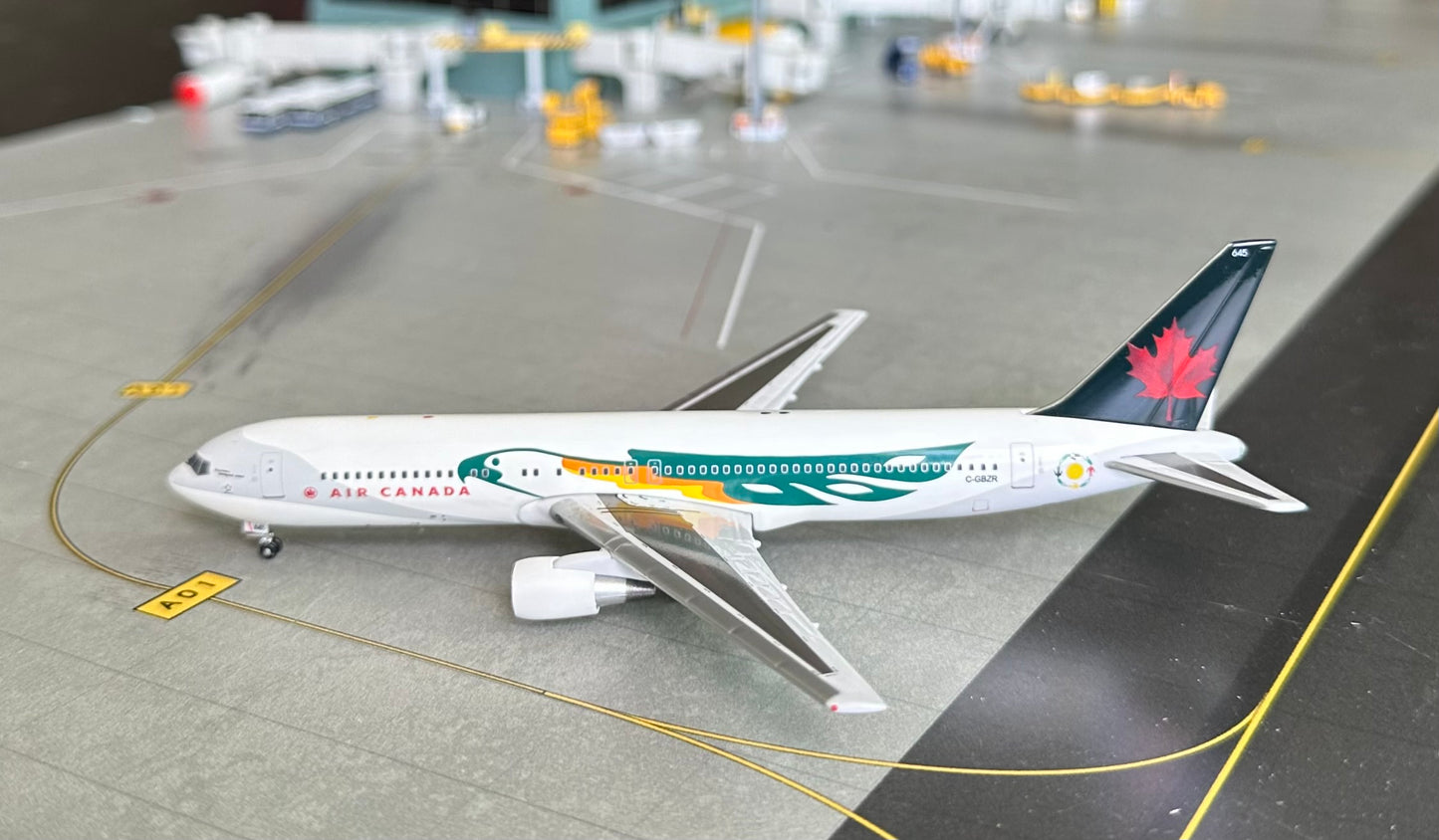 1:400 Air Canada B767-300ER "Heritage" AeroClassics