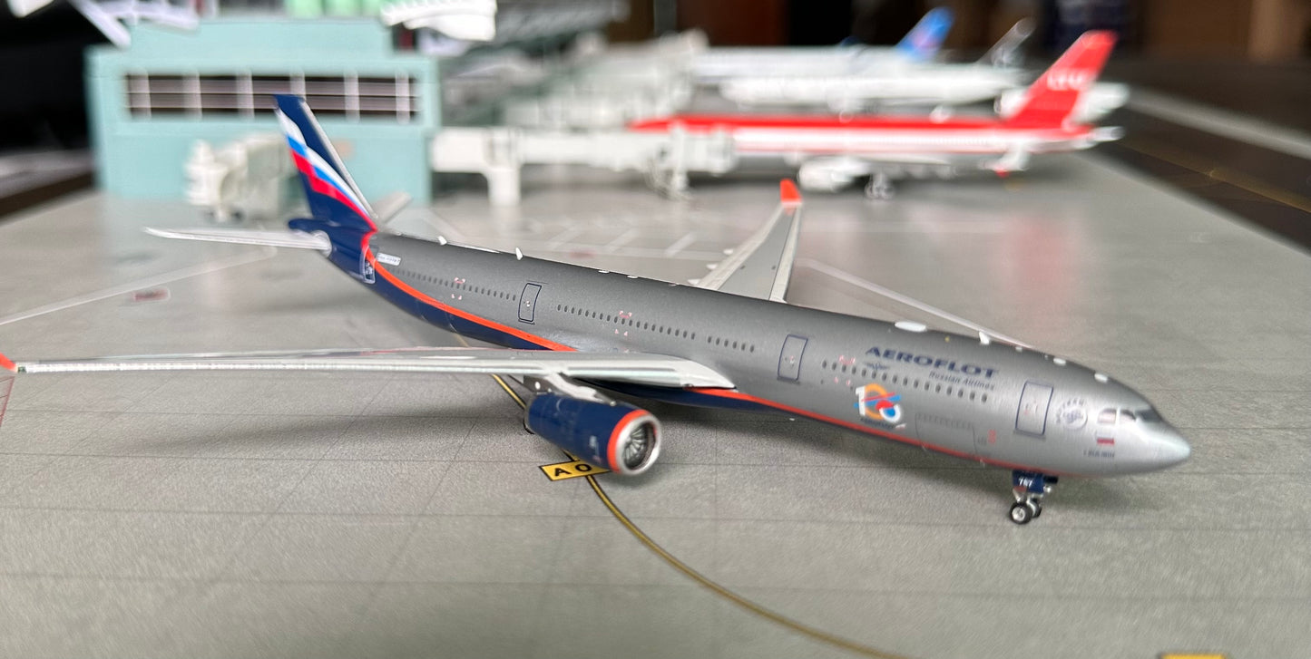 1:400 Aeroflot A330-300 "100 Years" Phoenix Models