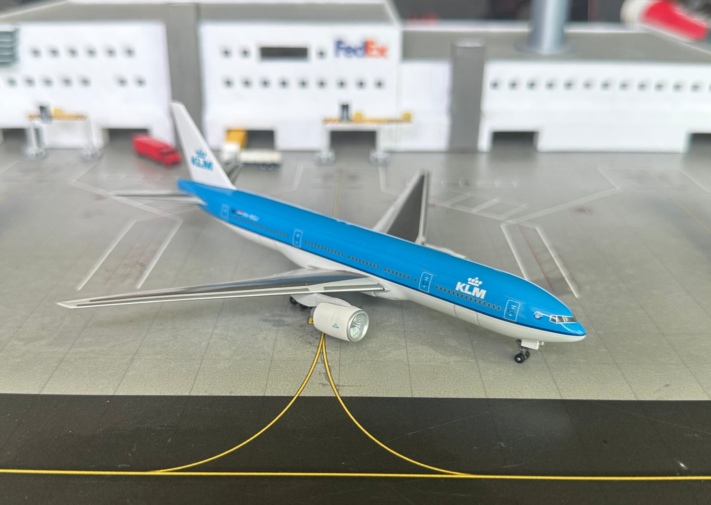 1:400 KLM B777-200 Dragon Wings