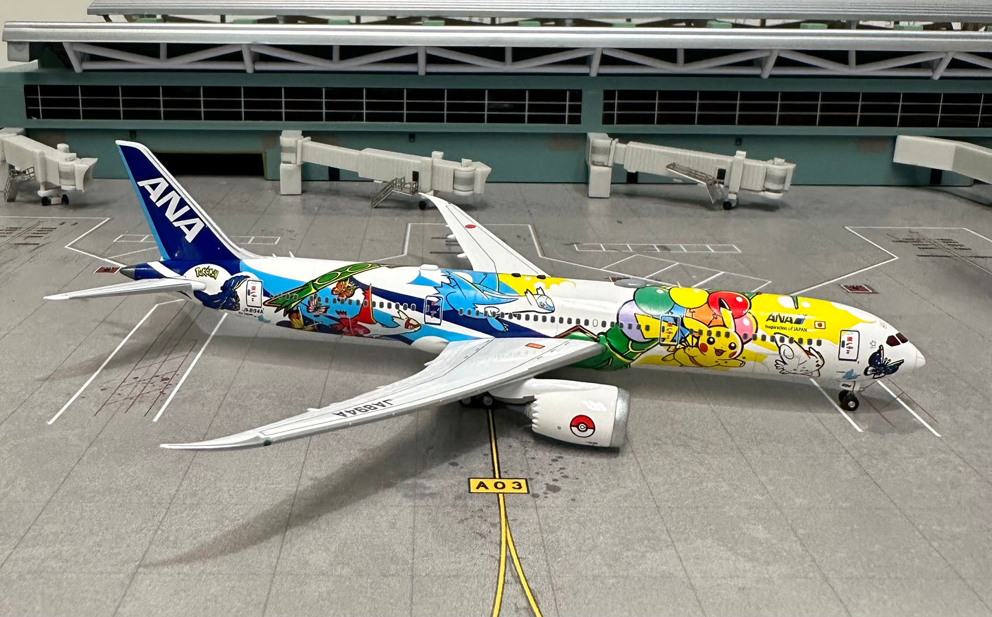 1:400 All Nippon Airways "Pikachu Jet" B787-9 Dreamliner Aviation400