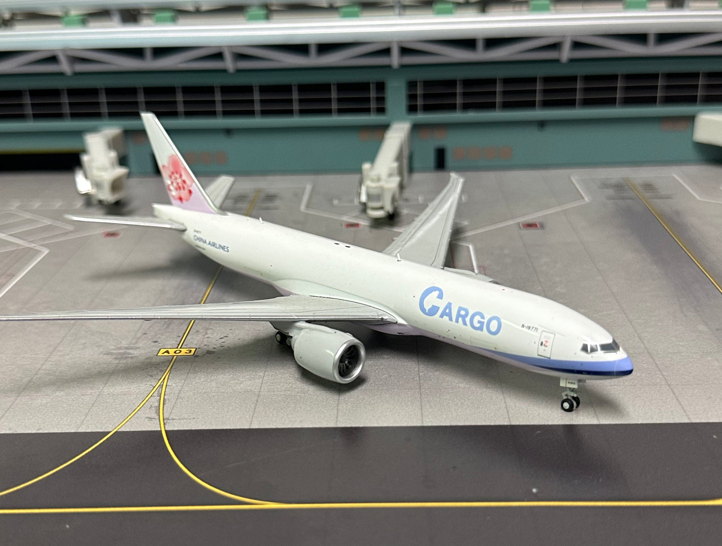 1:400 China Airlines Cargo B777F Gemini Jets