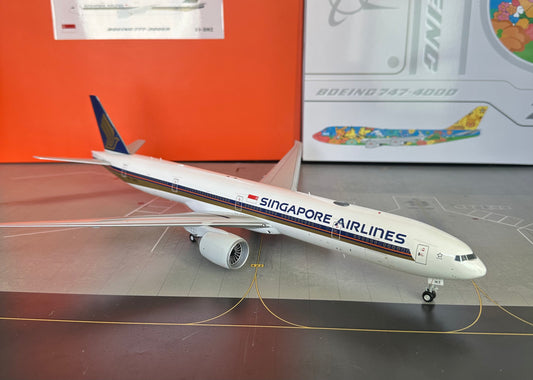 1:200 Singapore Airlines B777-300ER Advanced Engine Option JC Wings