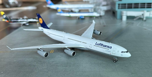 1:400 Lufthansa A340-300 Phoenix Models