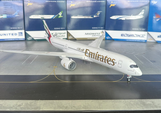 1:200 Emirates A350-900 Gemini200