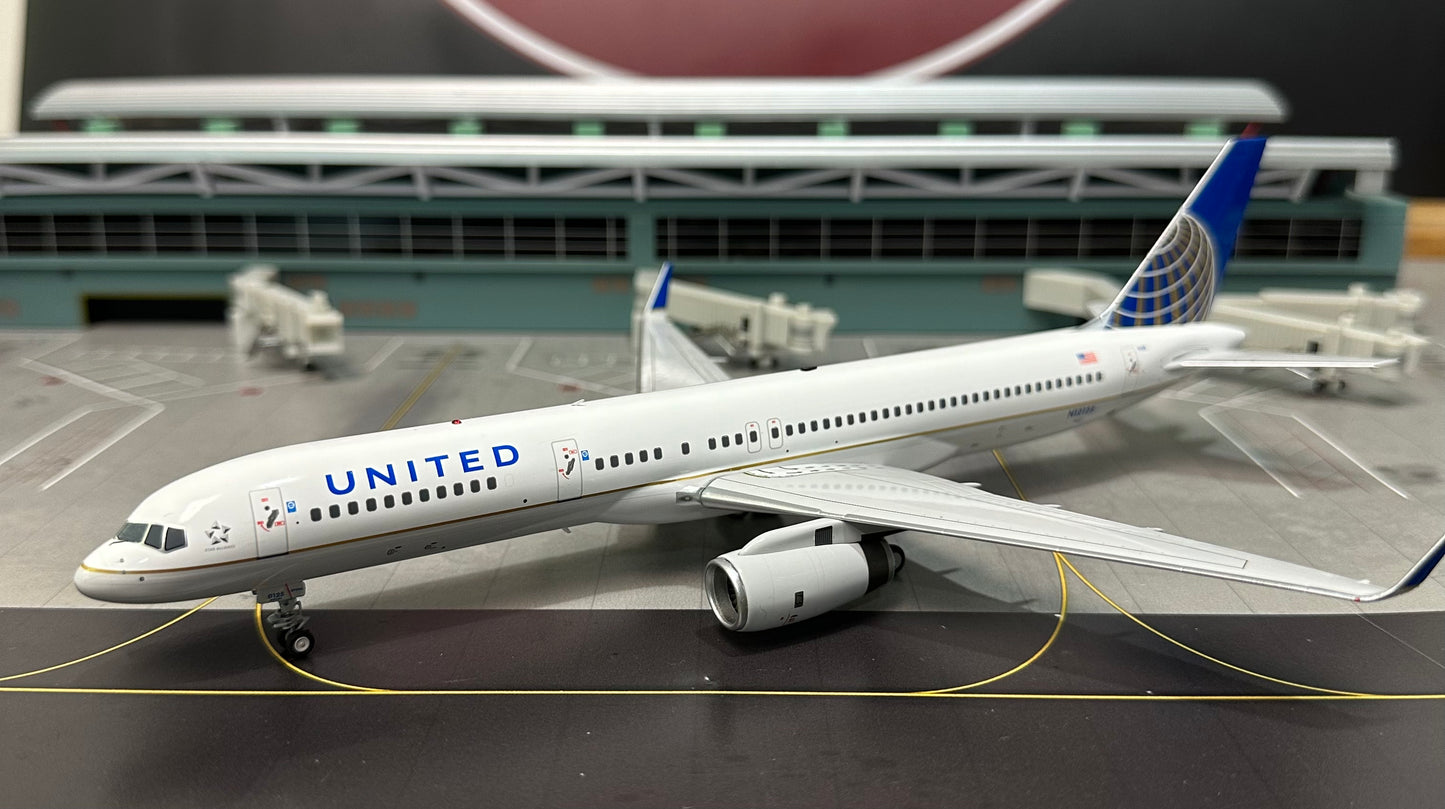 1:200 United Airlines 757-200 "CO-UA merged livery" NG Models