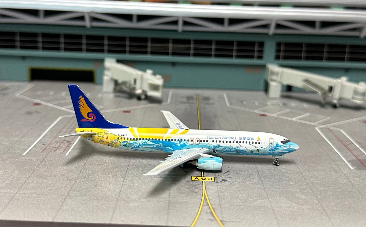 1:400 Hainan Airlines B737-80 Phoenix Models