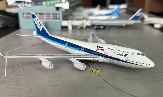 1:400 ANA All Nippon Airways B747-400 Big Bird NO BOX Broken Front gear