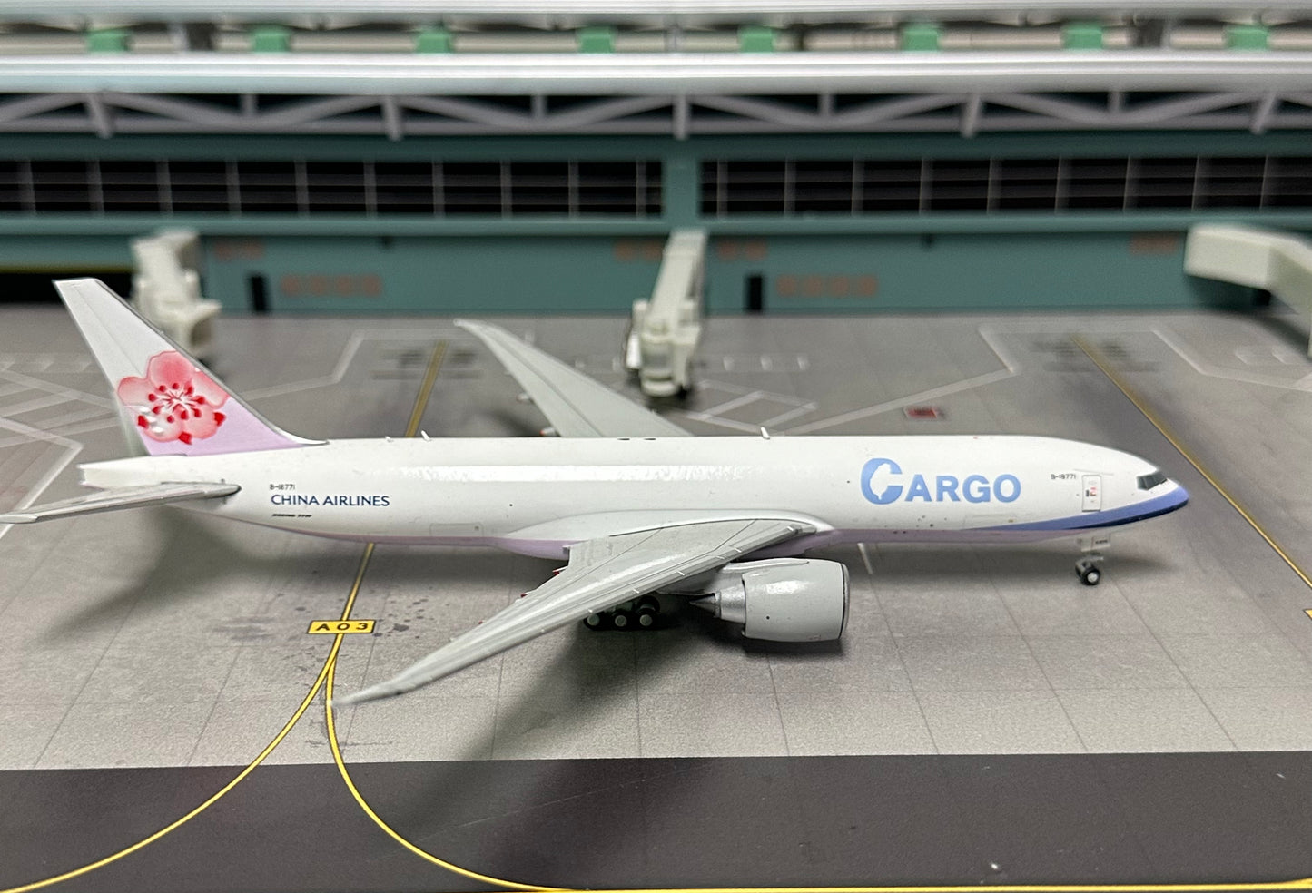 1:400 China Airlines Cargo B777F Gemini Jets