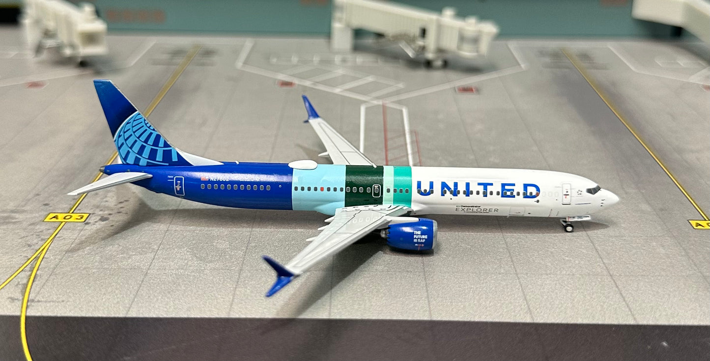 1:400 United Airlines 737 MAX 10 without "ecoDemonstrator Explorer" sticker NG Models