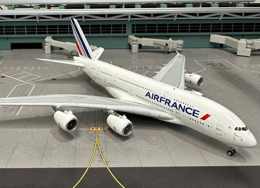 1:400 Air France A380-800 New magnetic detachable landing gear Aviation 400