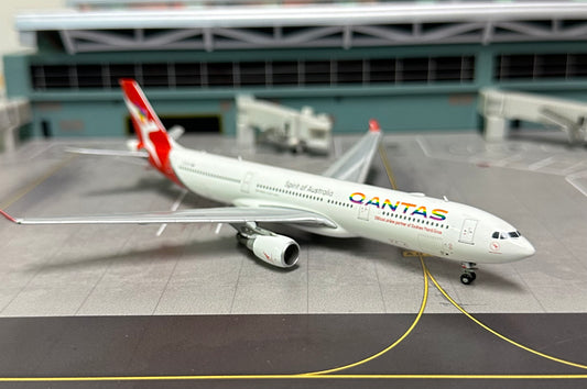1:400 Qantas A330-300 JC Wings