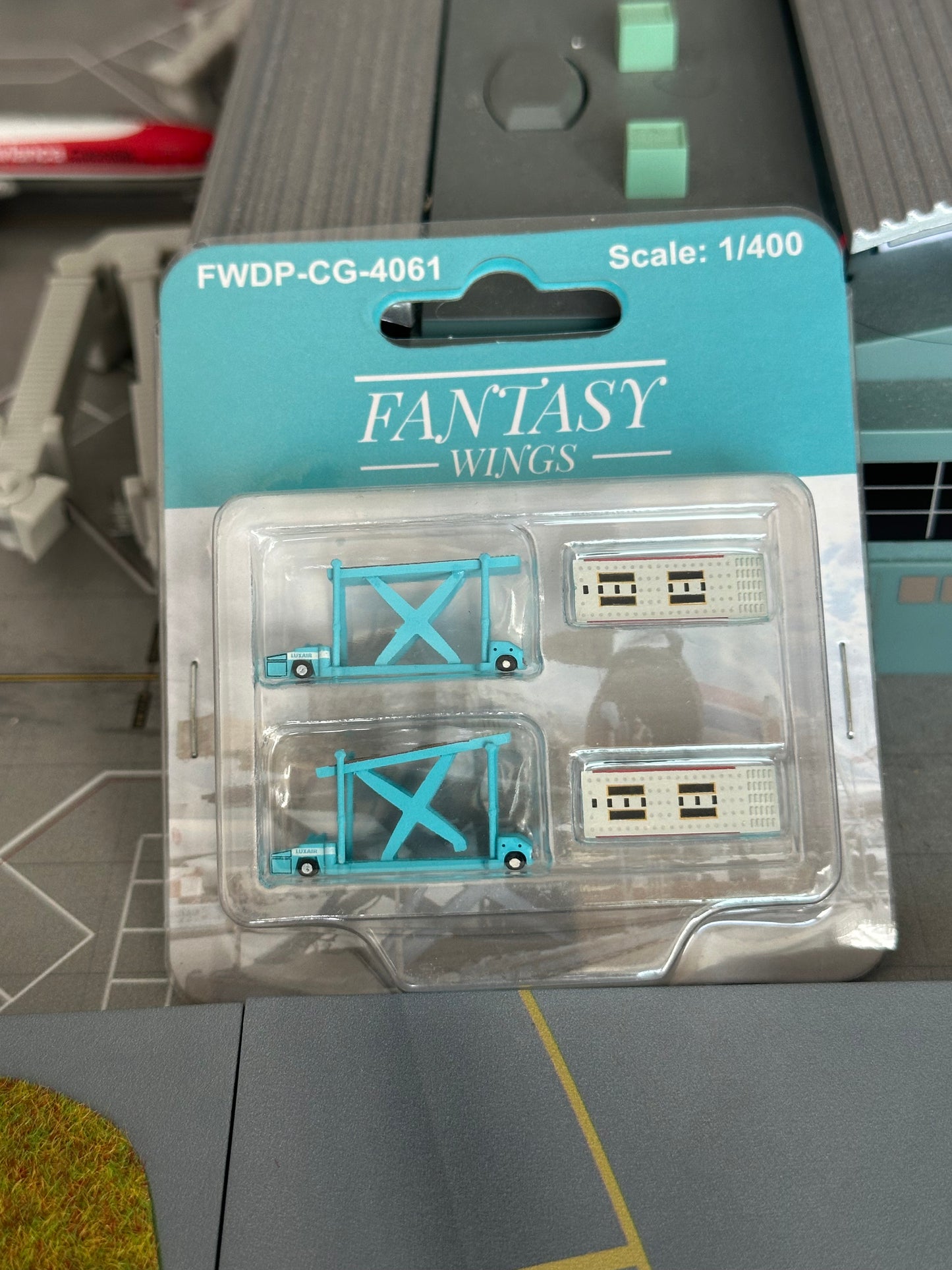 1:400 Luxair High Loader Set GSE Fantasy Wings