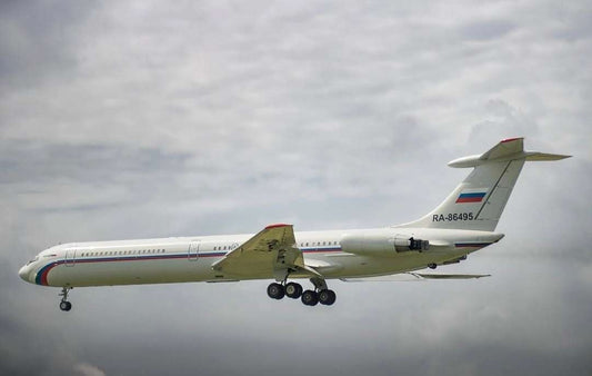 Pre-order 1:400 Rossiya IL-62M Phoenix Models
