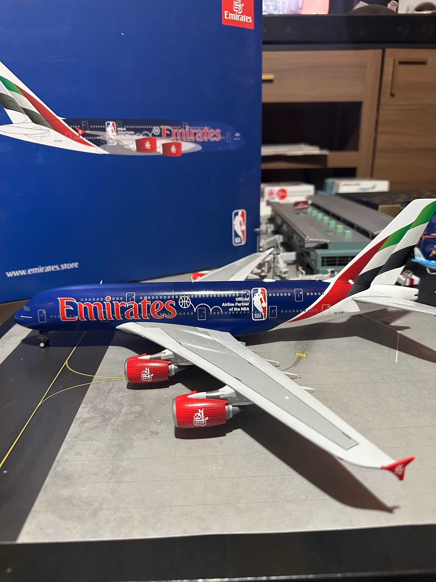 1:200 Emirates A380-800 "NBA Special Livery" Gemini200