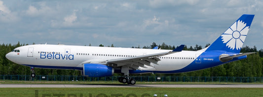 Pre-order 1:400 Belavia Airlines A330-200 JC Wings