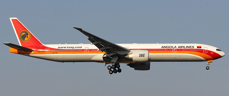 Pre-order 1:400 Linhas Aereas de Angola Airlines B777-300ER New magnetic detachable landing gear Aviation 400