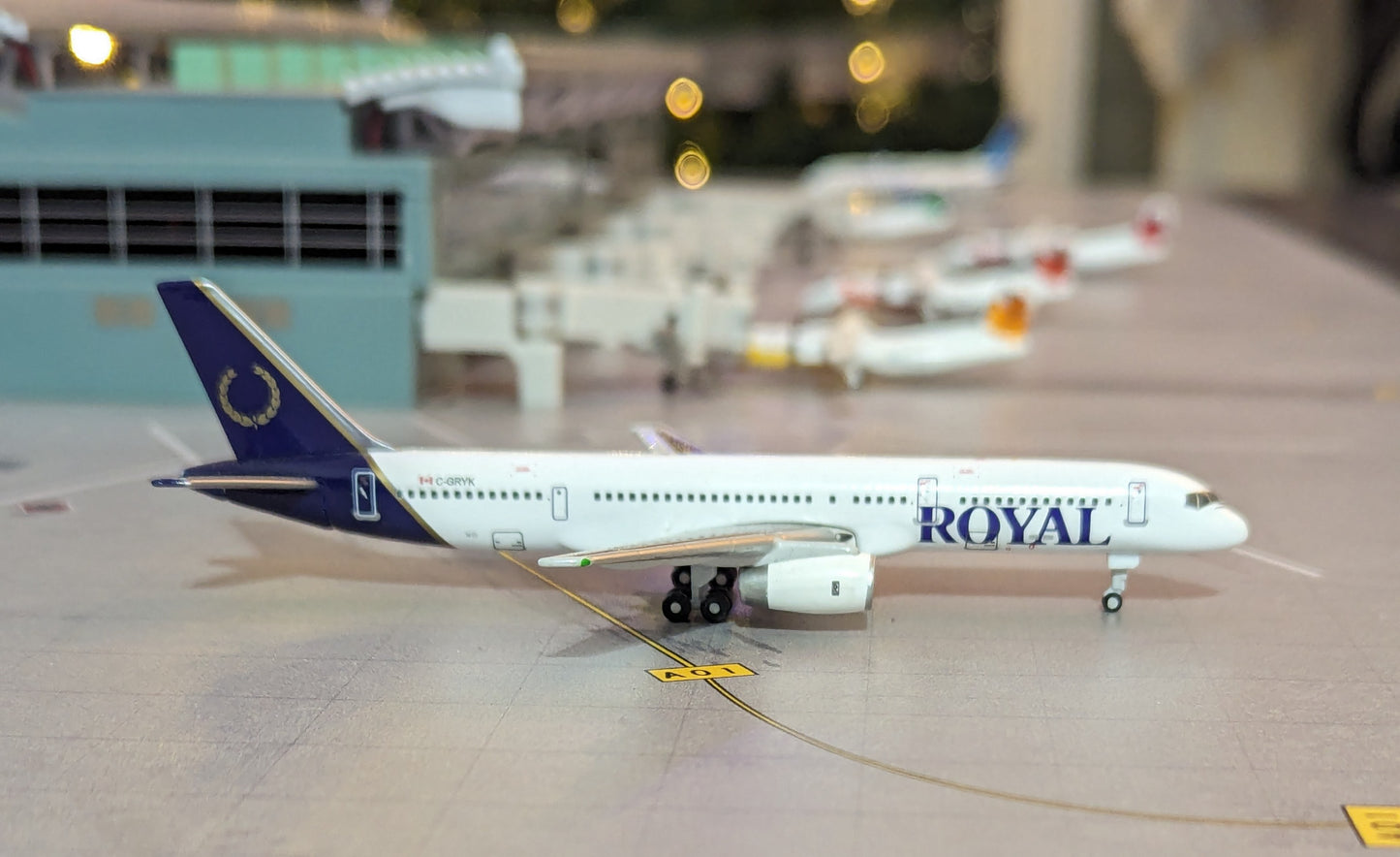 1:400 Royal Aviation B757-200 Gemini Jets