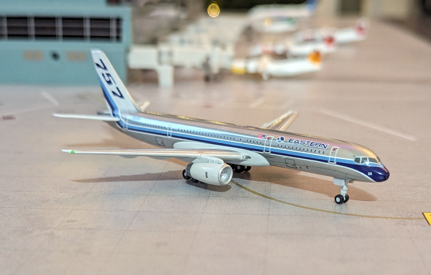 1:400 Eastern B757-200 Gemini Jets