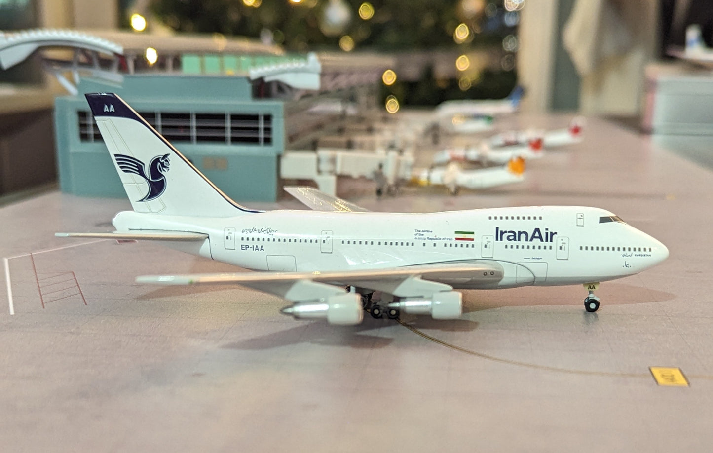 1:400 IranAir B747SP Gemini Jets