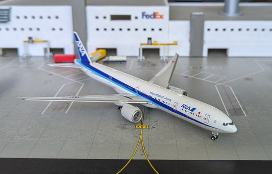 1:400 ANA B777-300ER Phoenix Models