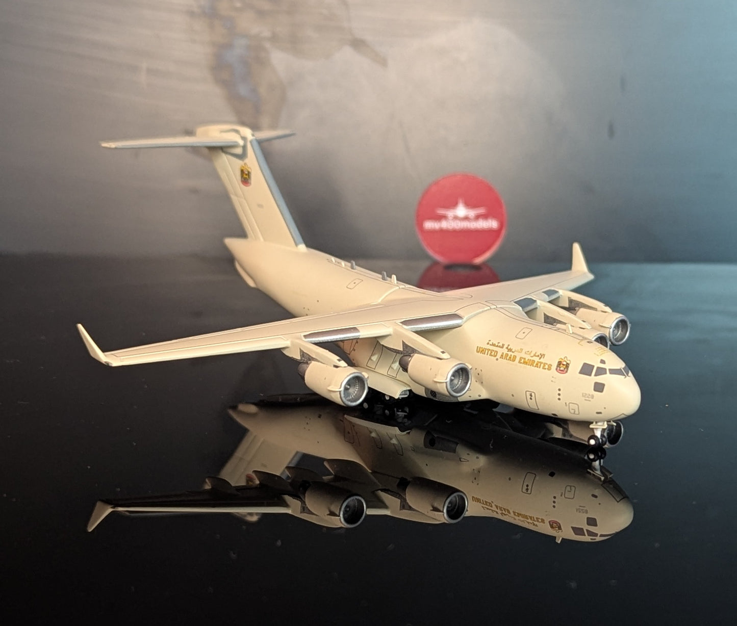 1:400 United Arab Emirates Air Force C-17A Gemini Macs