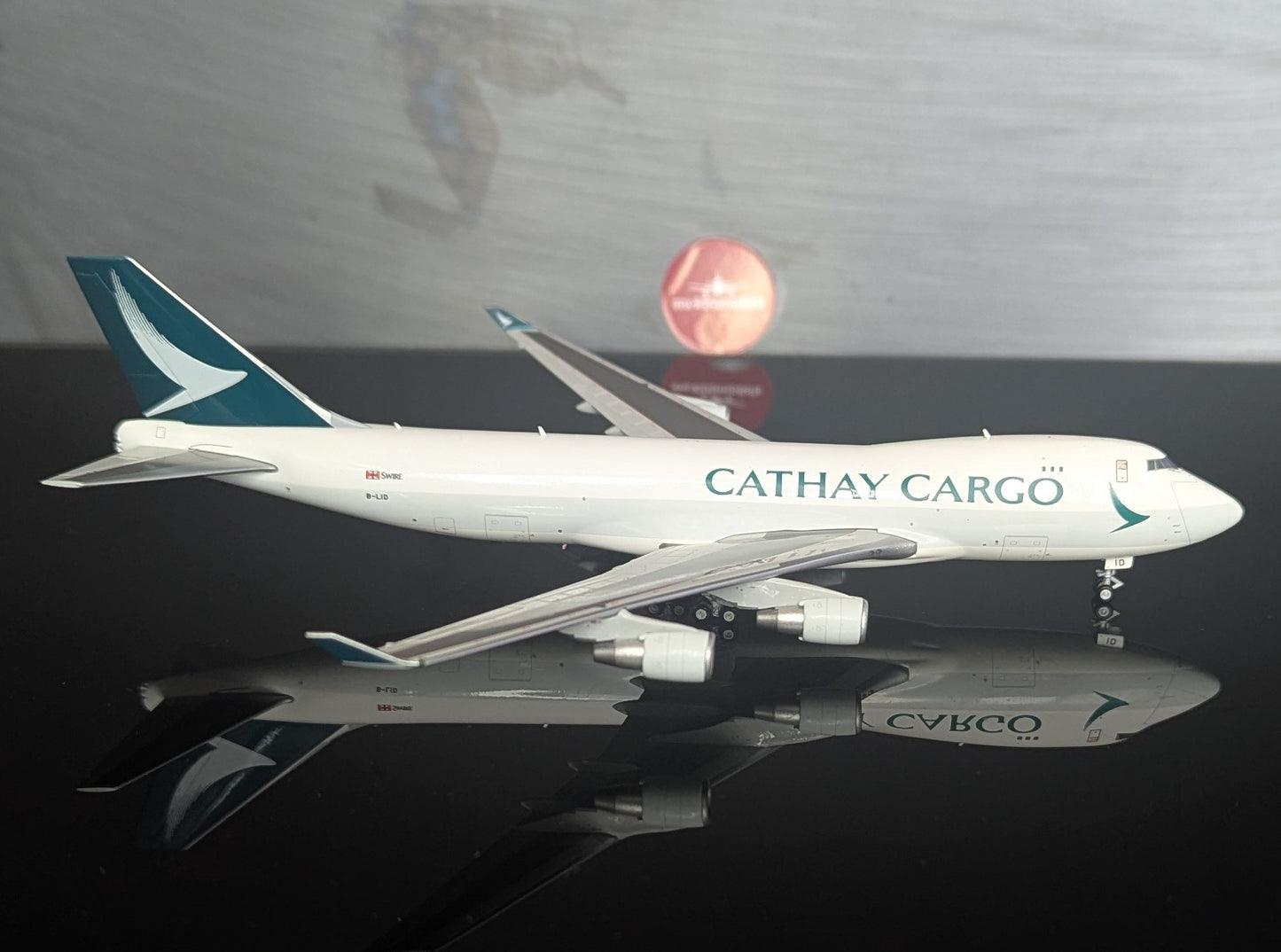 1:400 Cathay Pacific Cargo B747-400F YY Wings