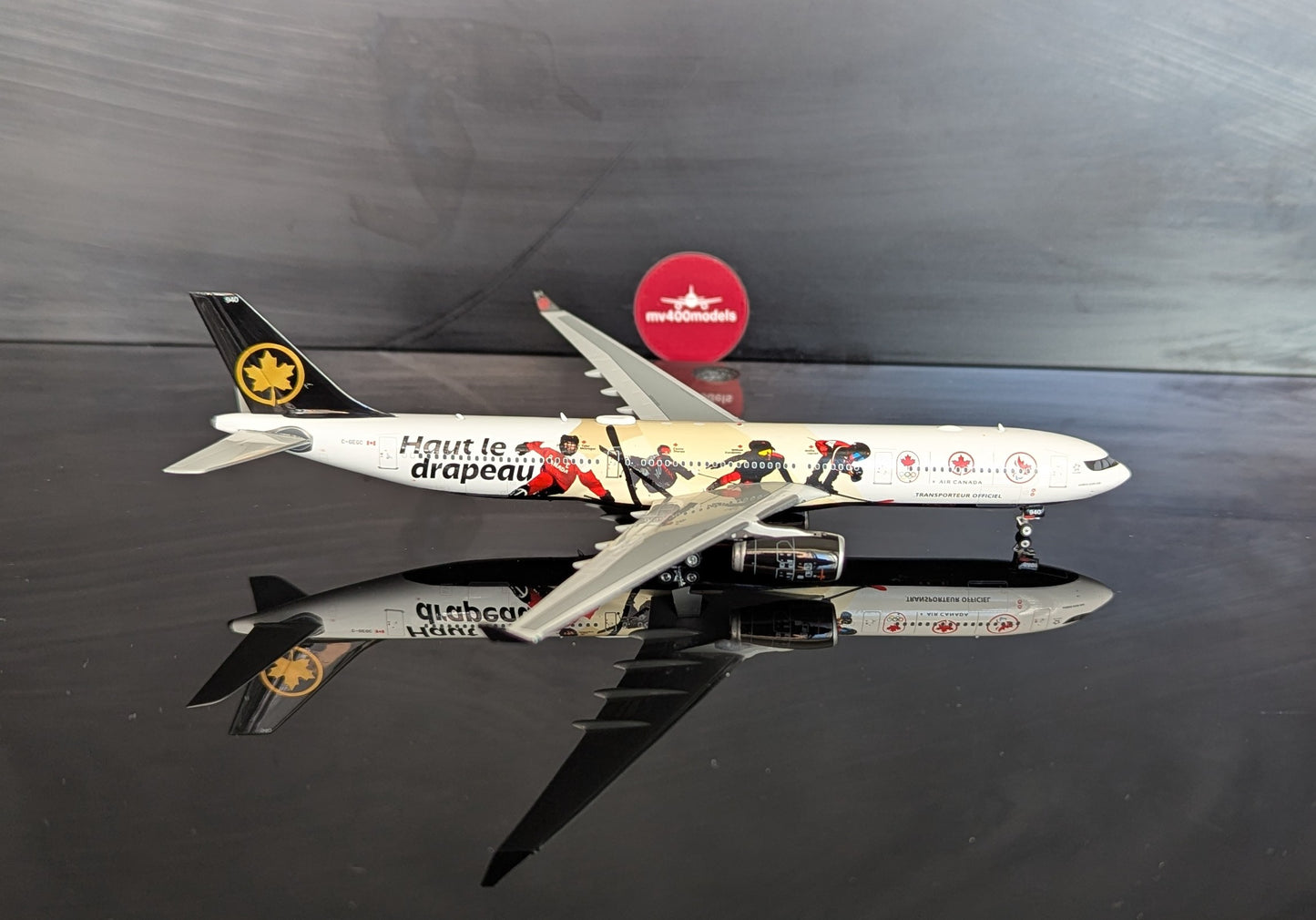 1:400 Air Canada A330-300 “Fly the Flag” Phoenix Models