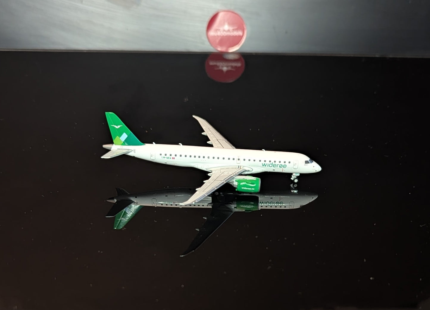 1:400 Wideroe Embraer E190-E2 Gemini Jets