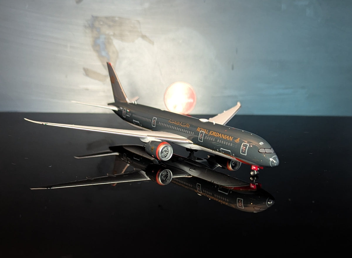 1:400 Royal Jordanian B787-9 Dreamliner Phoenix Models