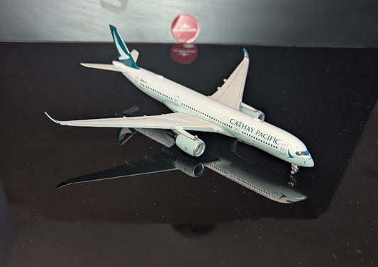 1:400 Cathay Pacific A350-900 Aviation 400