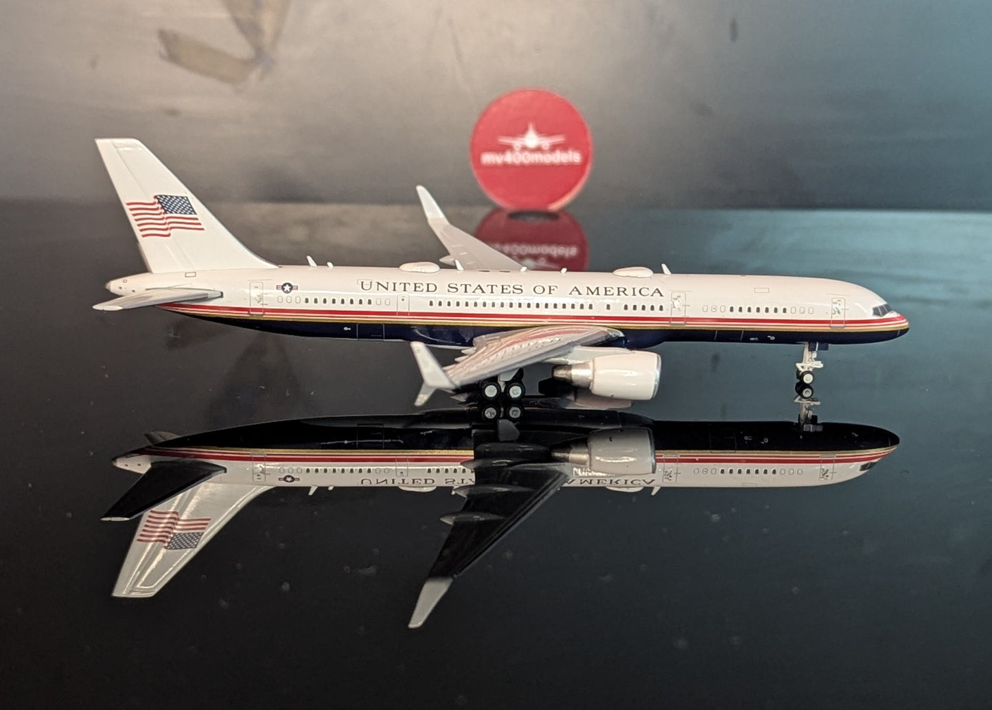 1:400 United States Air Force C-32A “Air Force Two” Gemini Jets