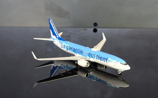 1:400 Westjest B737-800 "Care-antee" C-GWSZ Pandamodel