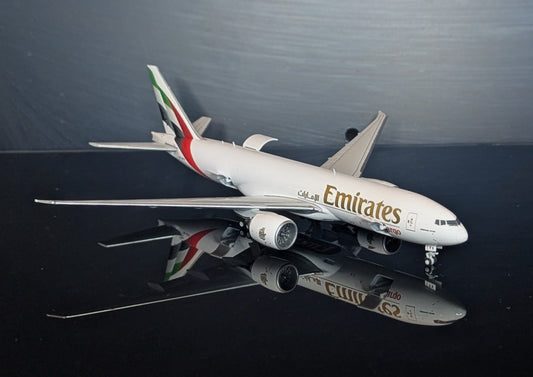 1:400 Emirates Sky Cargo B777-200LRF Interactive Series* Gemini Jets
