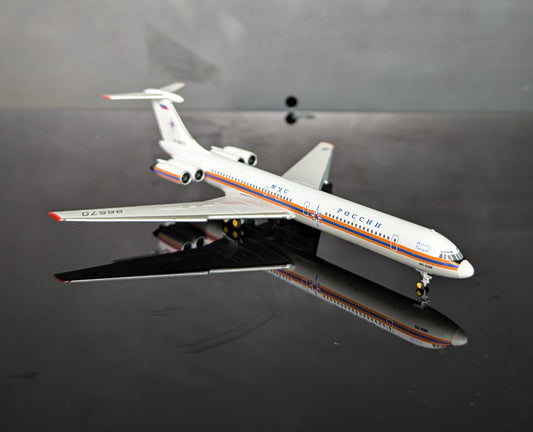 1:400 Russia Emercom IL-62 Phoenix Models